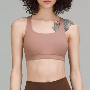 NWT Lululemon Sports Bra